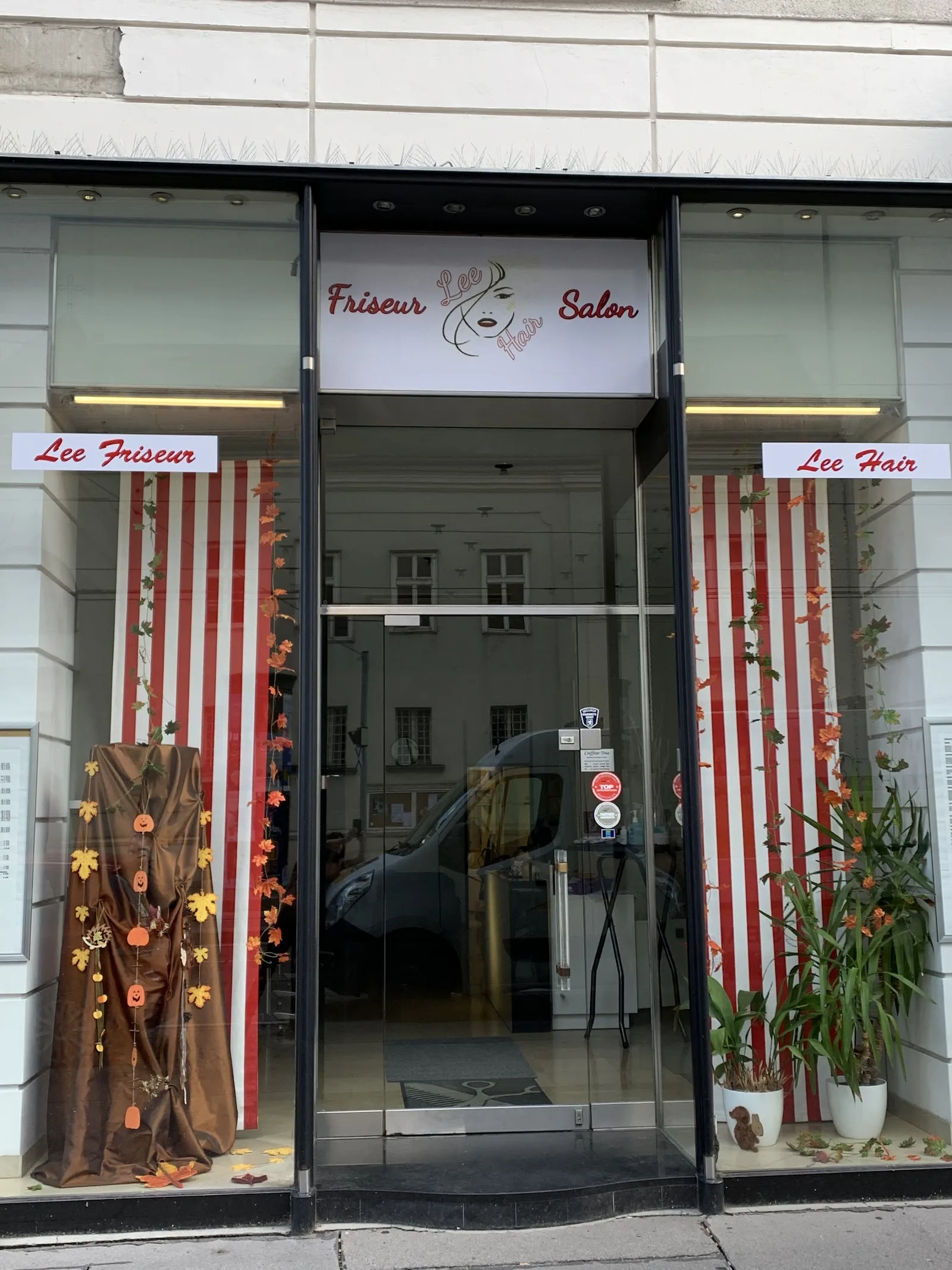 Blick in den Salon